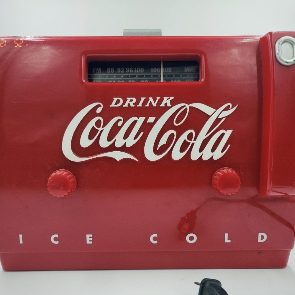 Coca-Cola Retro Radio And Cassette Player